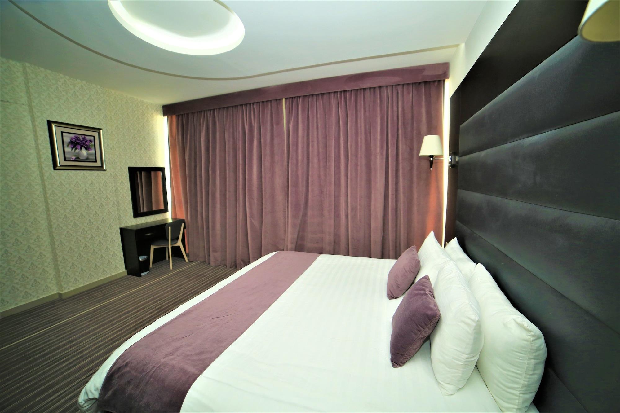 Hotel Al Dyafa 4*