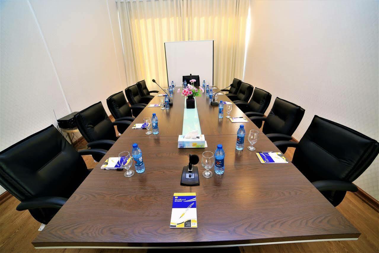Al Dyafa Hotel 4*